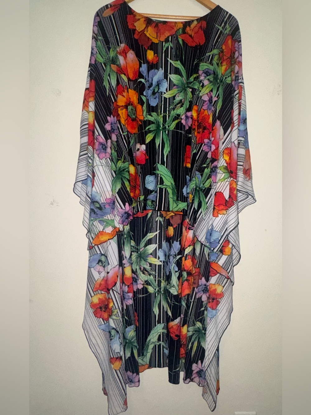 Slim Factor Investments Bright Floral Kimono Overlay One Size Cover Up